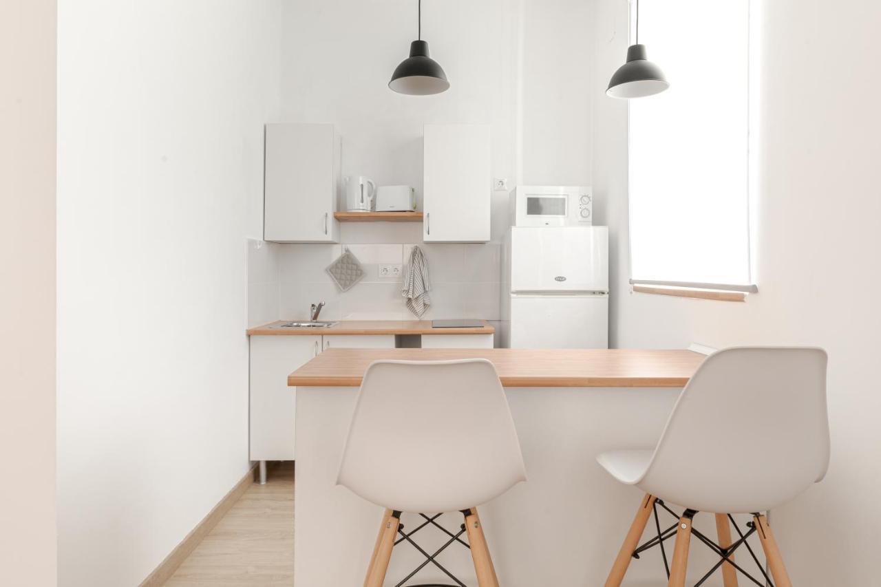 Gus Apartment Аликанте Екстериор снимка